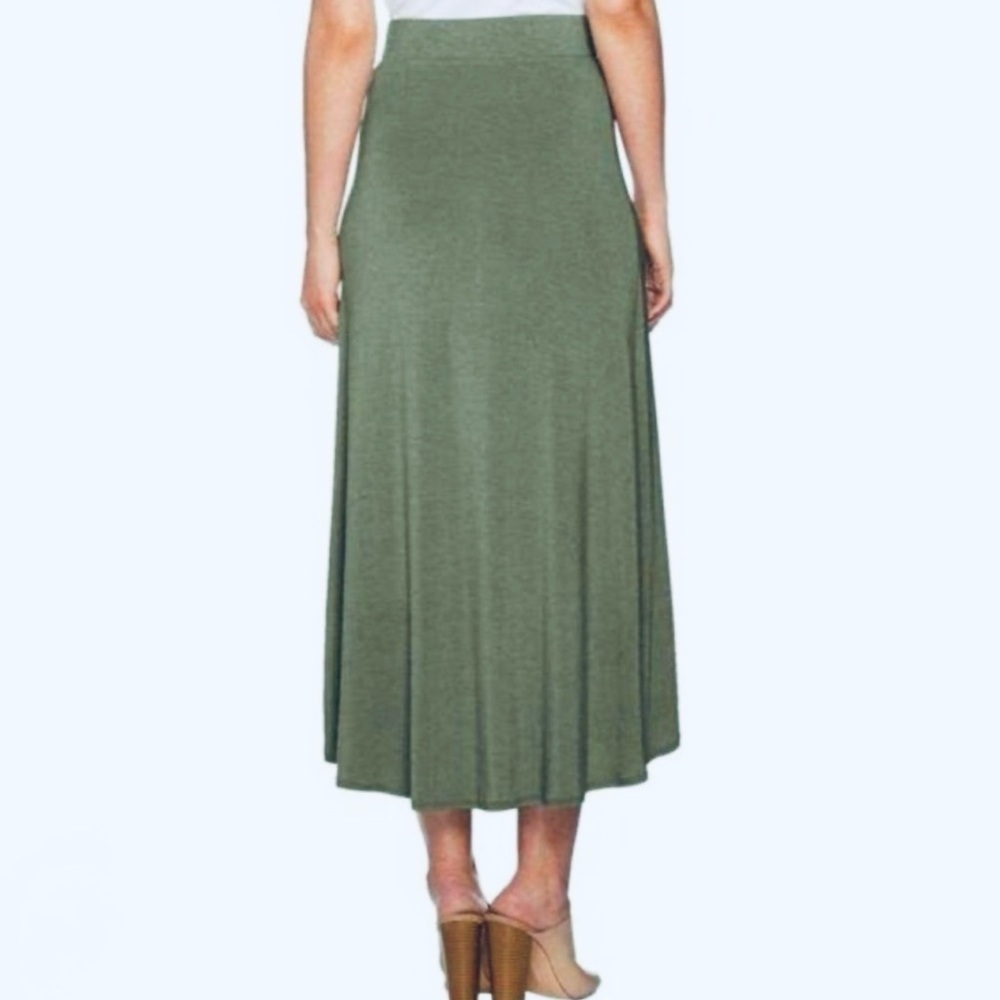 LOGO by Lori Goldstein Layers Midi Skirt – Size Medium, Excellent Condition